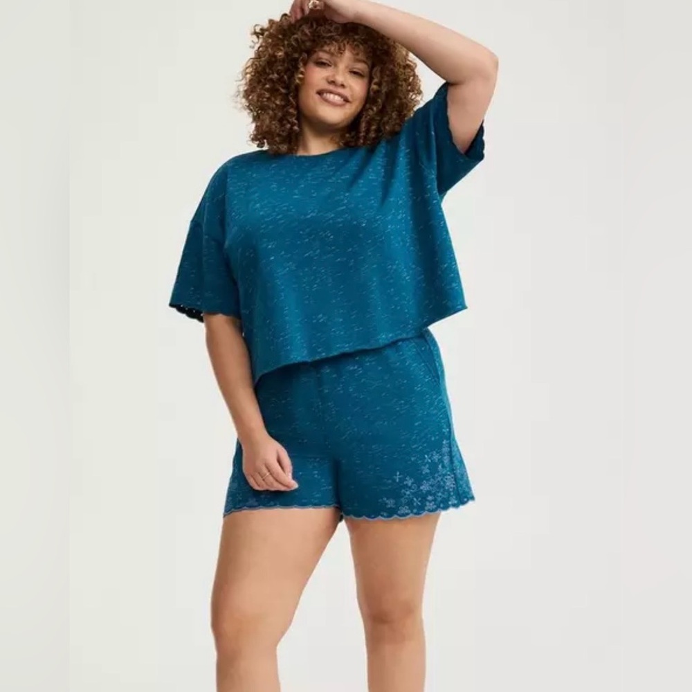 Torrid Short Sleeve Eyelet Women's Top NWT